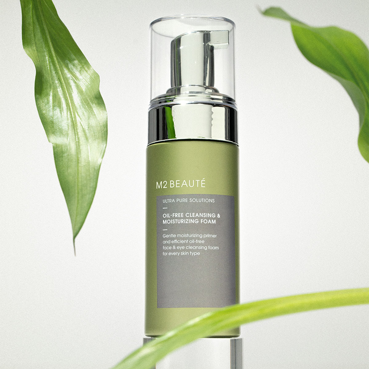 M2Beauté Oil-Free Cleansing & Moisturizing Foam 100ml