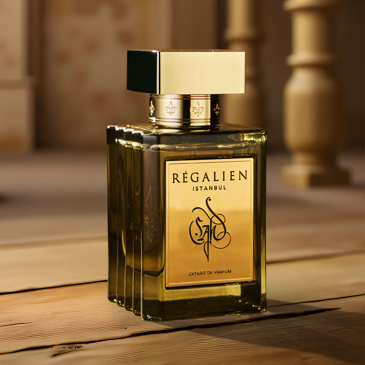 RÉGALIEN Şah Extrait de Parfum Spray 80ml